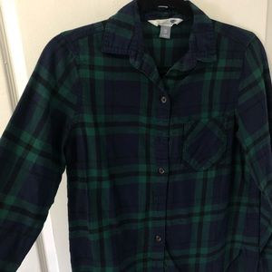 Old navy plaid shirt. Size XS